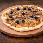La note du jour : la pissaladière, la vraie pissaladiere entiere tasty life magazine